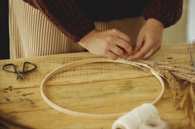 atelier broderie mâini la lucru
